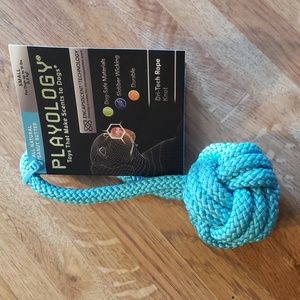 Playology BlueTri Tech Rope Knot Toys that make scents to dogs Peanut Butter nwt